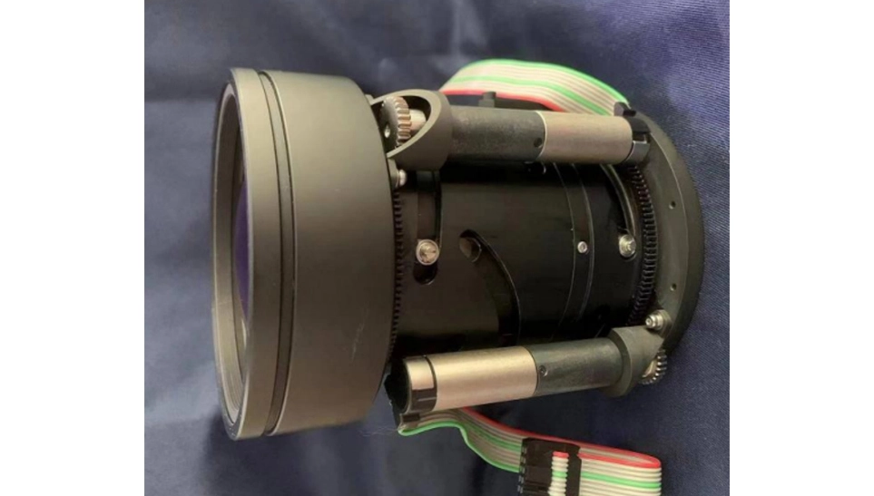 15～300mm F4.0 Continuous MWIR Zoom Lenses